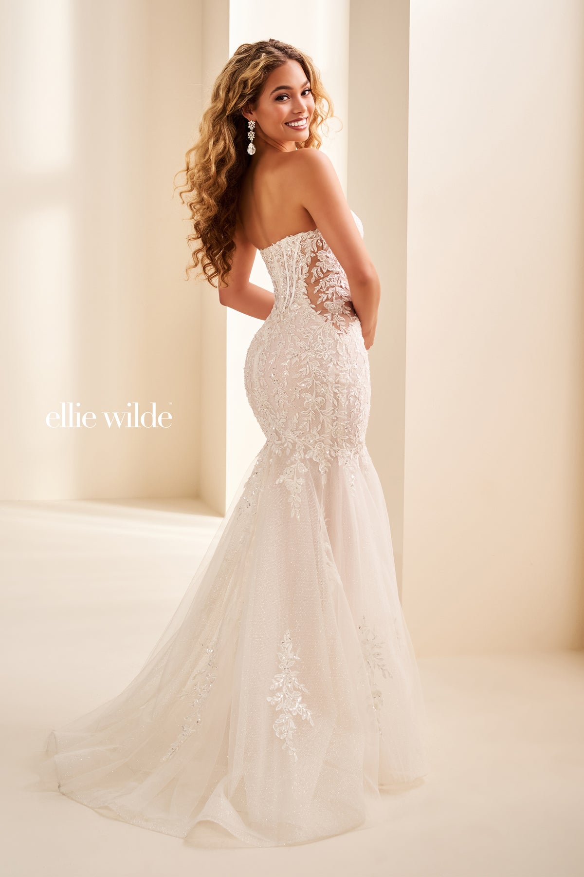 ew37085 ivory petal b