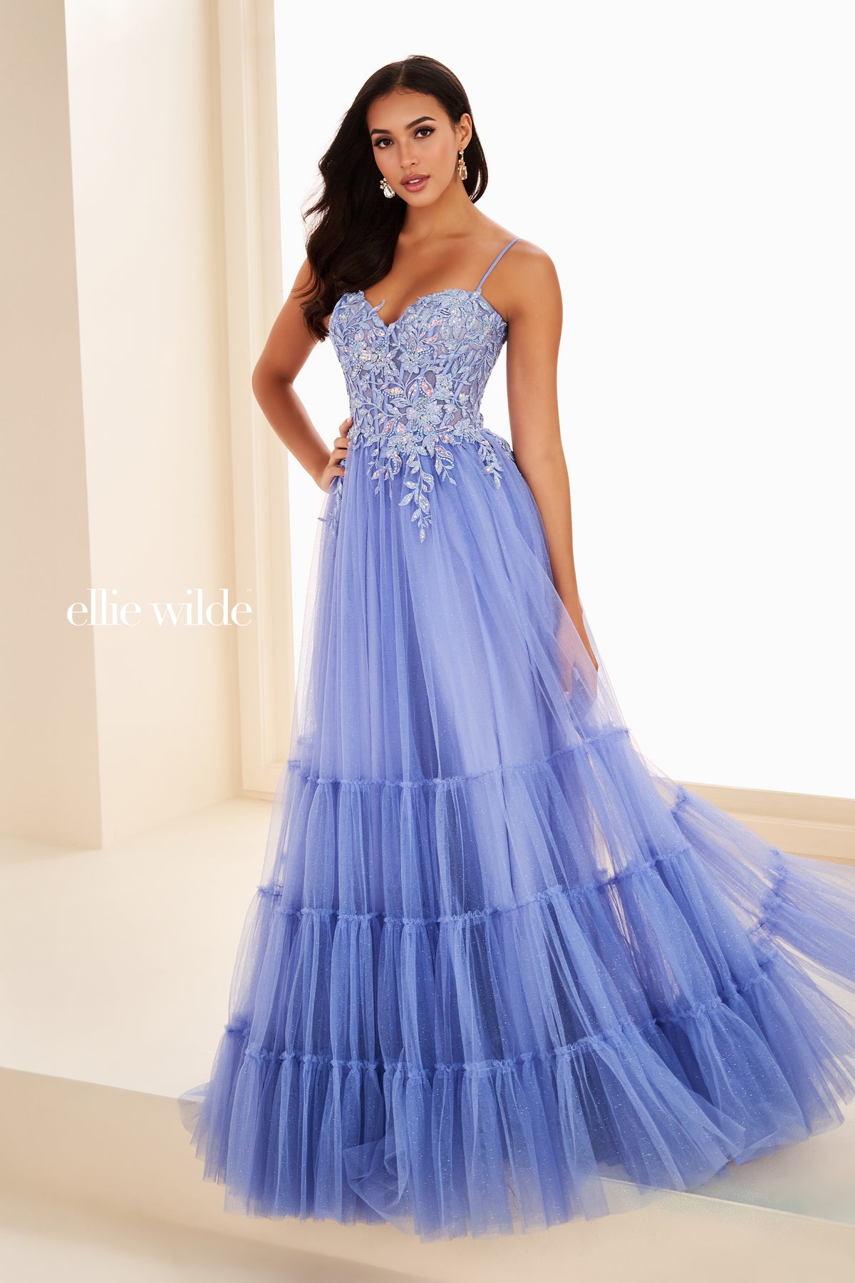 ew37107 blue hydrangea c