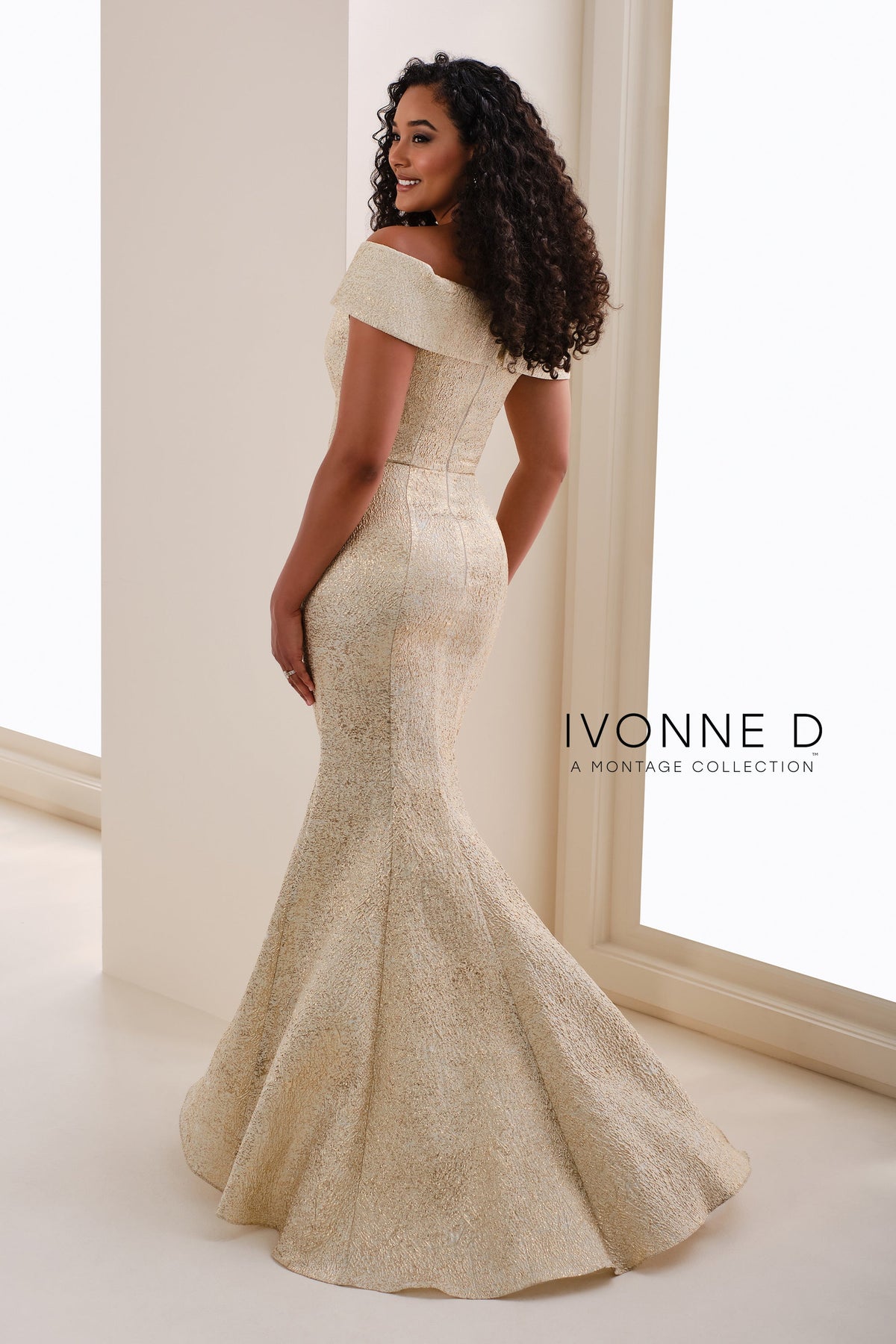 Ivonne D ID1204 gold-b