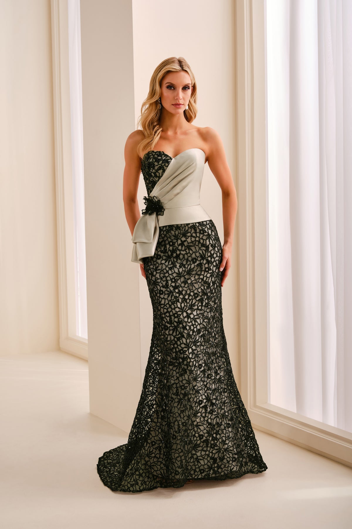 ivonne-d-ID2201_taupe_0976