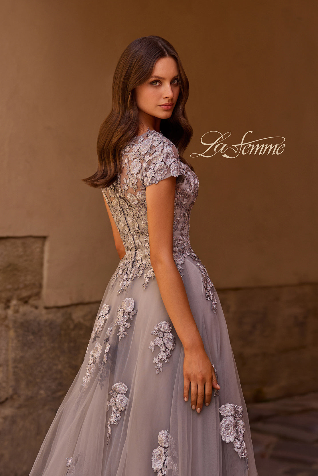 La Femme 26907 in Silver, back view, editorial photo