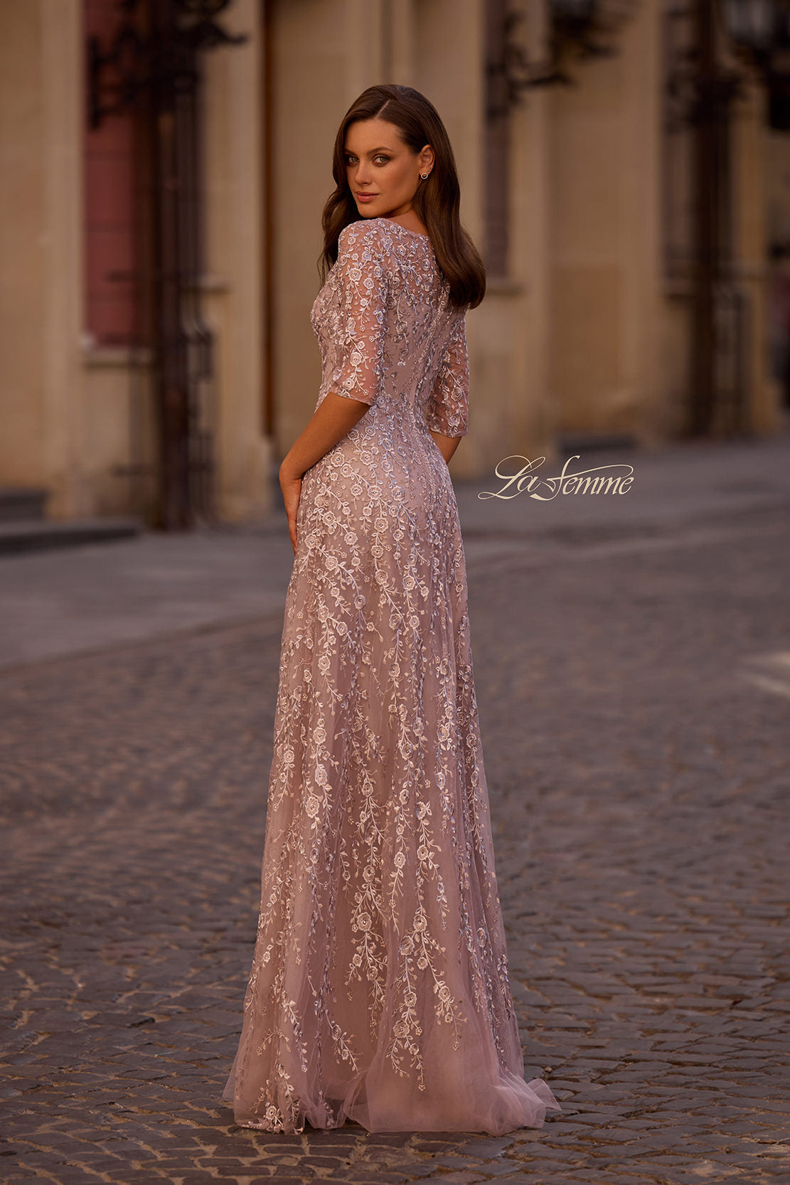 La Femme 27981 in OrchidPink, back view, editorial photo