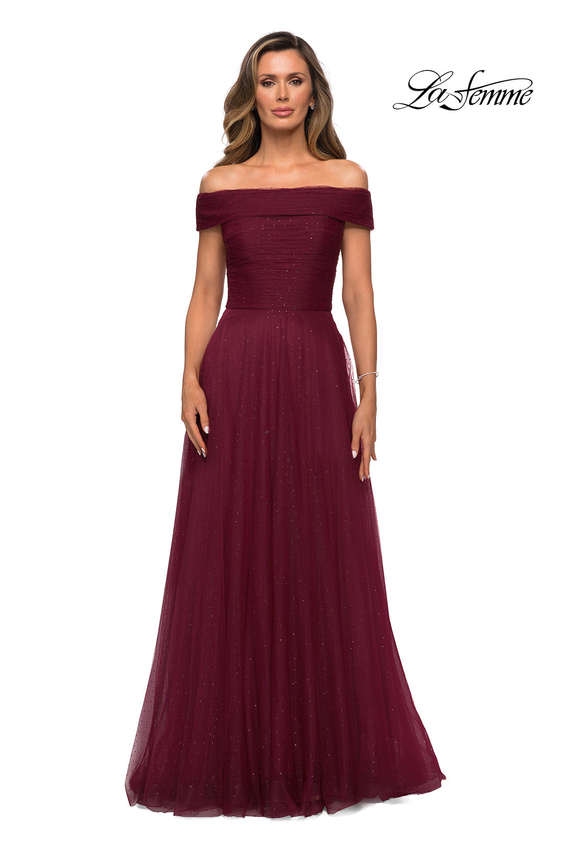 La Femme 28051 in Burgundy, front view