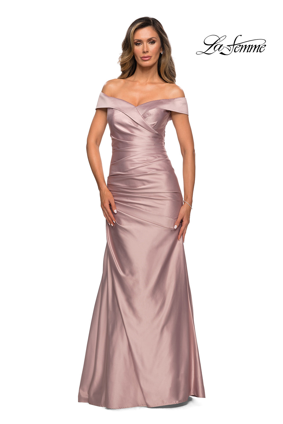La Femme 28103 in Champagne, front view