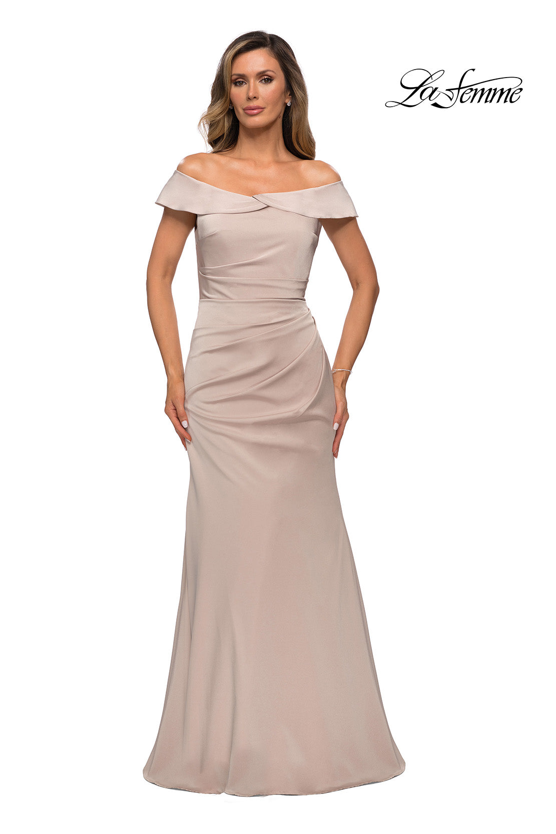 La Femme 28110 in Champagne, front view
