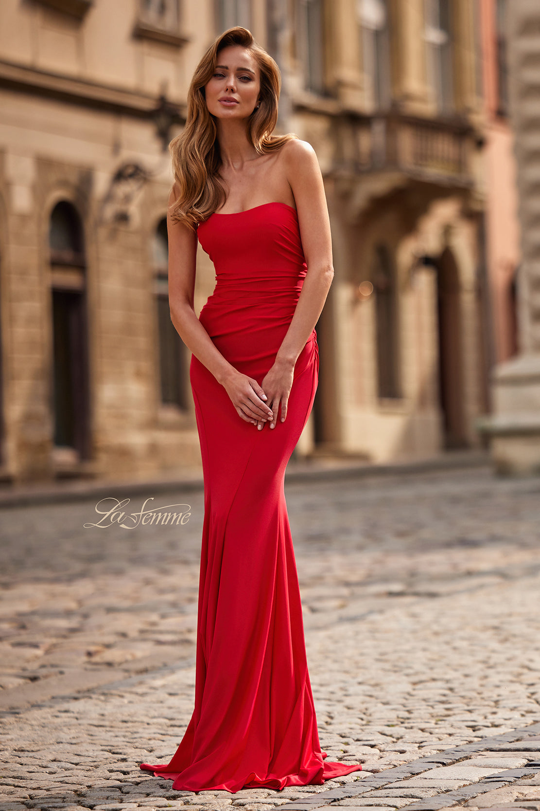 La Femme 33403_Red_F2