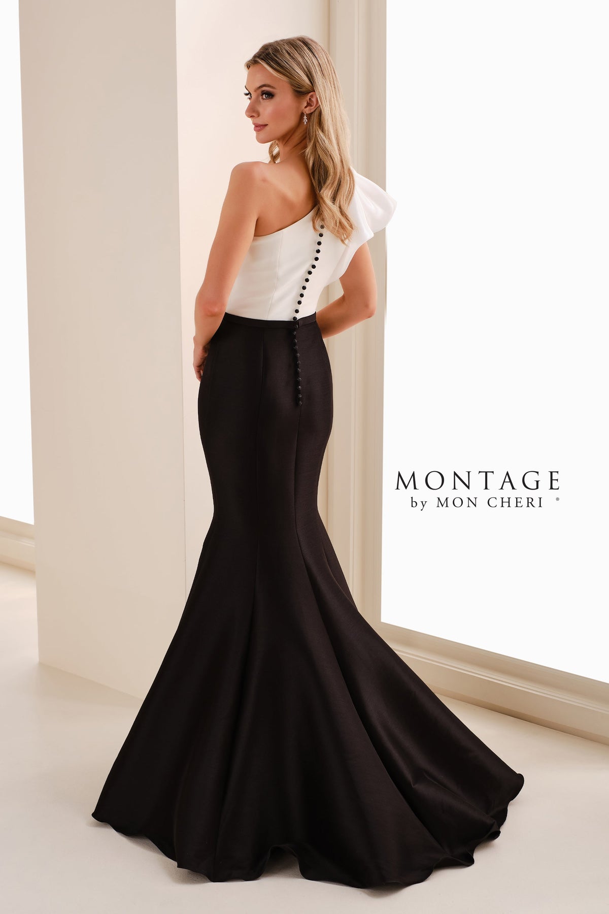 Montage M4206-ivory-black-b