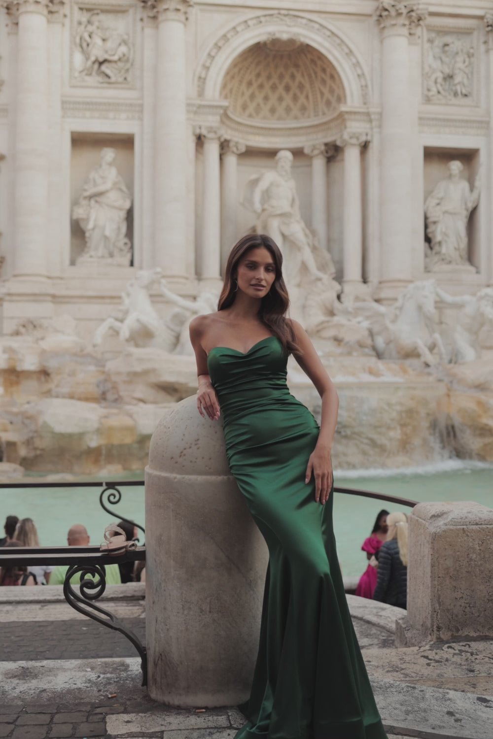 La Femme 31915_Emerald_No Music_Logo