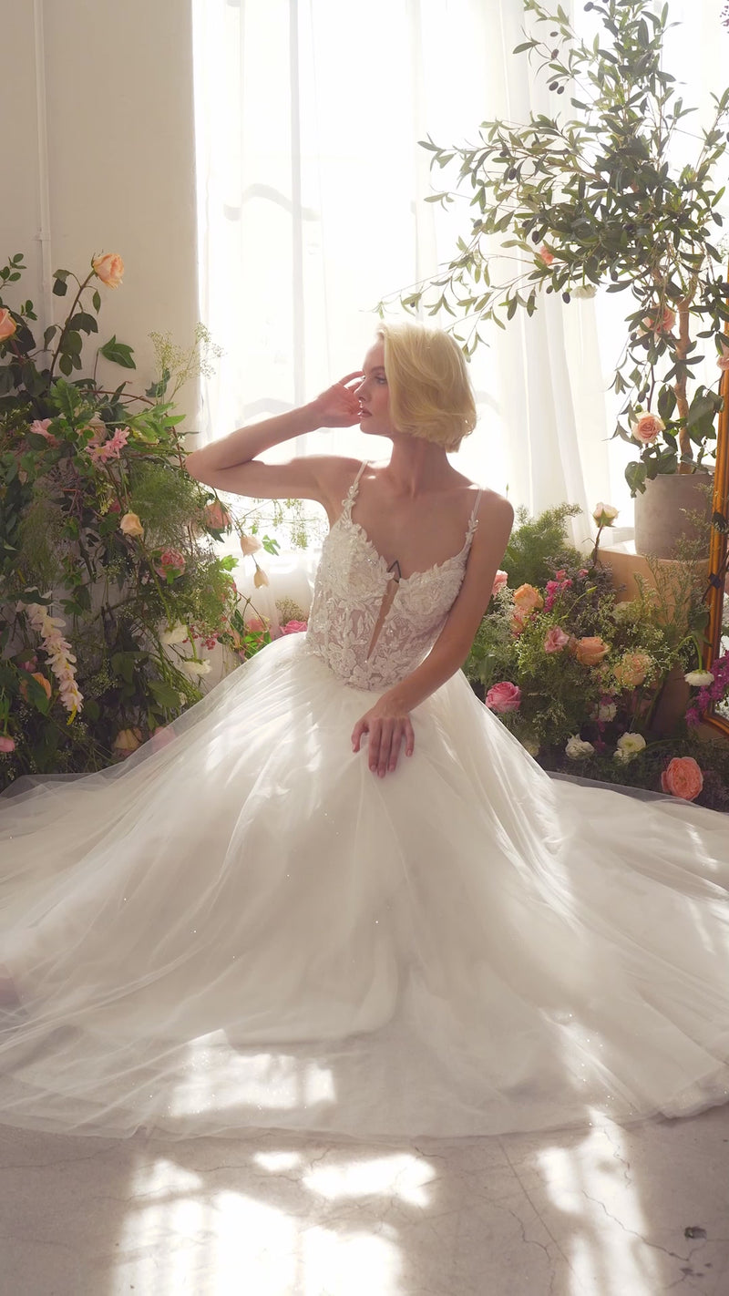 Andrea & Leo Couture WL029