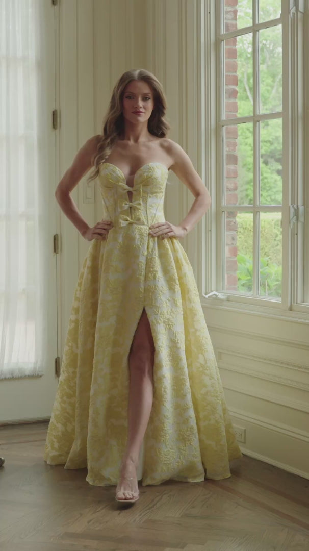 Colors Dress 4018 | Designer product video