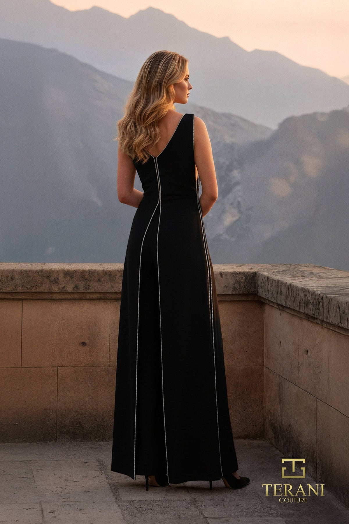 Terani 261E6743_Black_B1