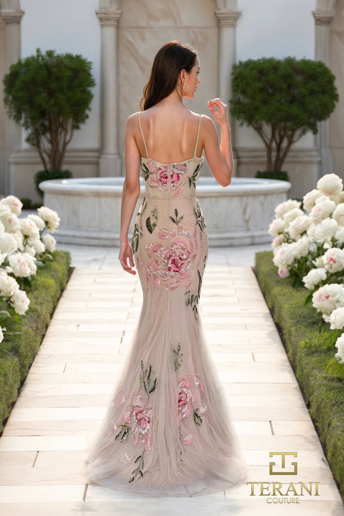 Terani 261P6677_Rose_B1