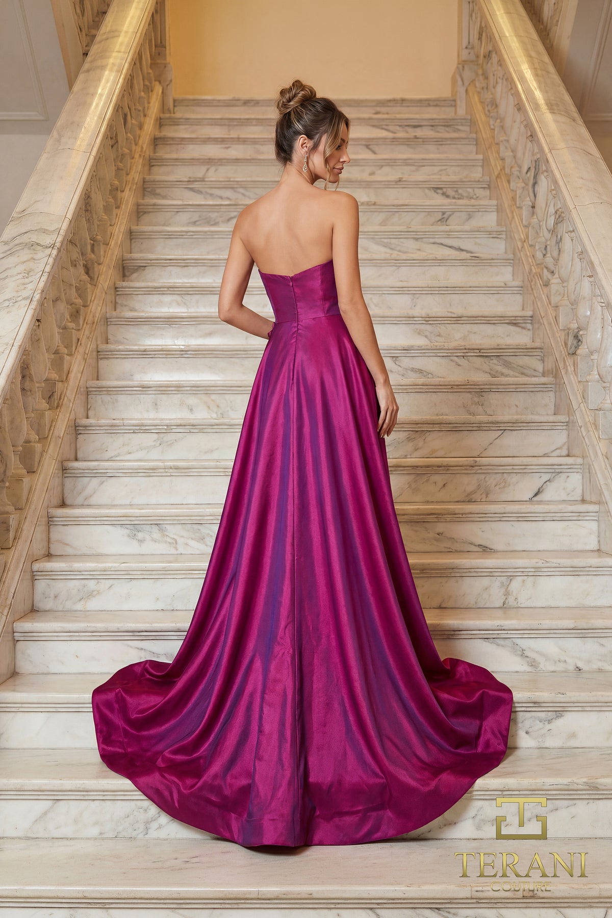 terani-262E7082_CRANBERRY_B